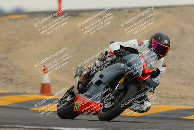 media/Jan-14-2023-SoCal Trackdays (Sat) [[497694156f]]/Turn 12 (120pm)/